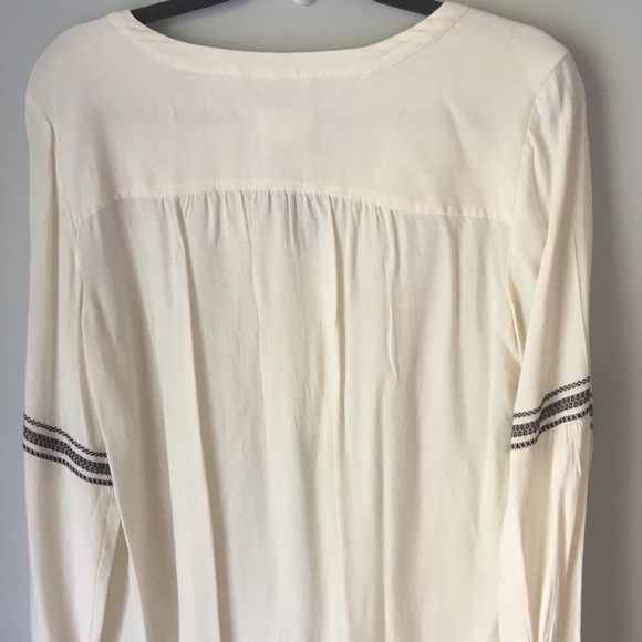 Ann Taylor LOFT Blouse - Picture 2 of 4